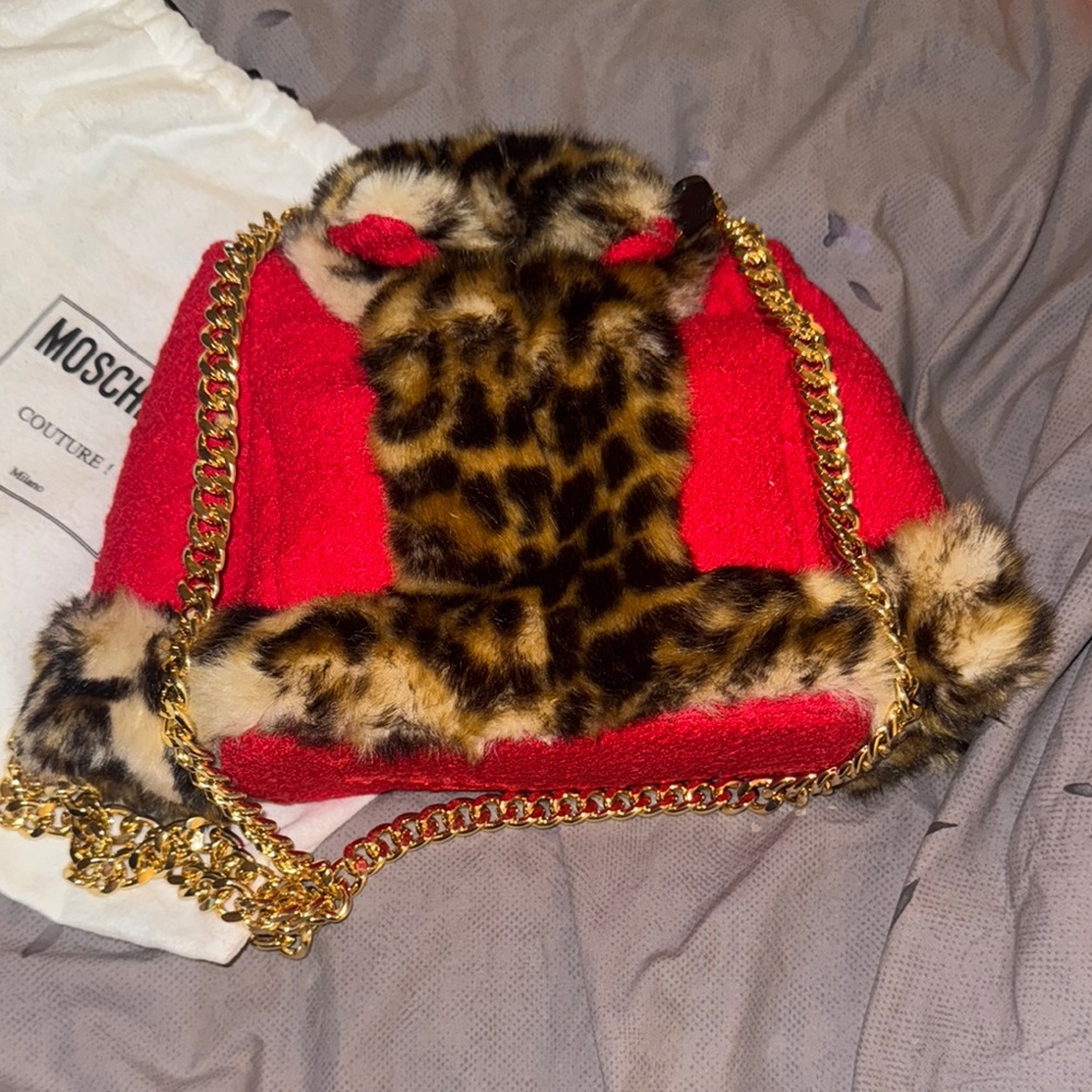 Moschino by Jeremy Scott Red Leopard Jscket Shoulder Bag with Gold Chain auth